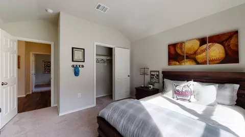 Bedroom - 417 Silas Dr, Tuttle, OK 73089 photo 4 of 8