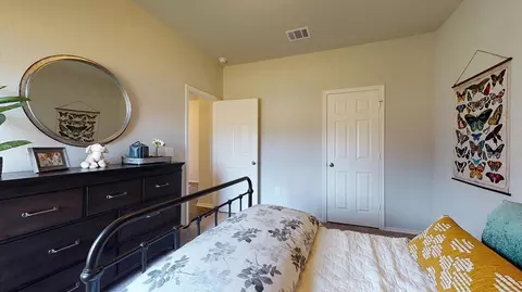 Bedroom - 417 Silas Dr, Tuttle, OK 73089 photo 6 of 8