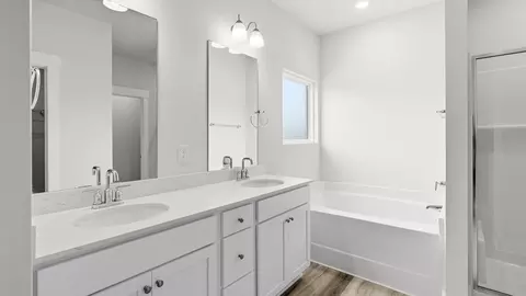 Bath - 3251 Harrier Rd, Pace, FL 32571 photo 3 of 3