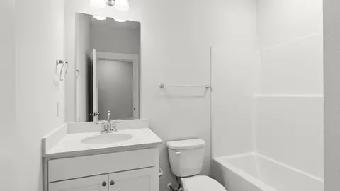 Bath - 3251 Harrier Rd, Pace, FL 32571 photo 1 of 3