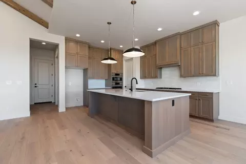 Kitchen - 320 N Palmer Ln, Eagle, ID 83616 photo 1 of 6