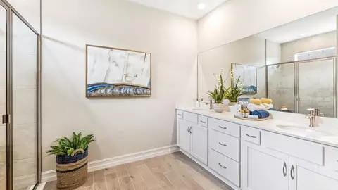 Bath - 17962 Shade Tree Loop, Punta Gorda, FL 33982 photo 7 of 8