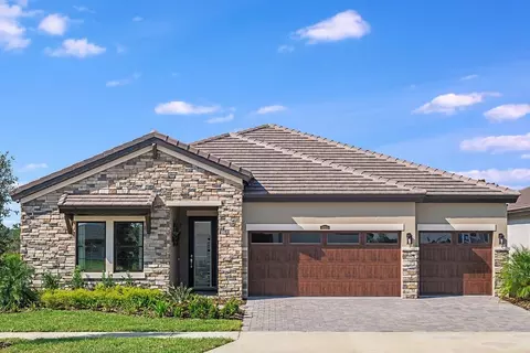 35072 Big Hawk Dr, Zephyrhills, FL 33541