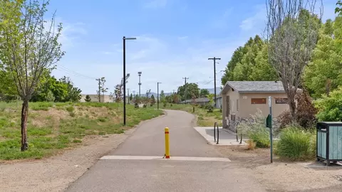 Exterior - 13409 E 35th Ln, Spokane, WA 99206 photo 6 of 6