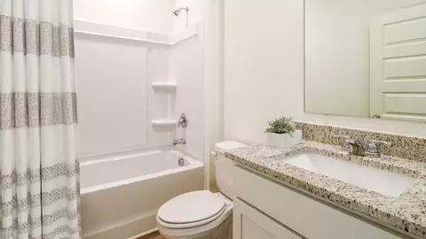 Bath - 18746 Caffee Dr, Vance, AL 35490 photo 2 of 3