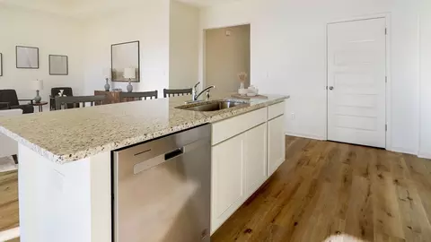 Kitchen - 18746 Caffee Dr, Vance, AL 35490 photo 7 of 10
