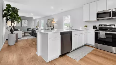 Kitchen - 25 Nona Ruth Ln, Cabot, AR 72023 photo 2 of 5