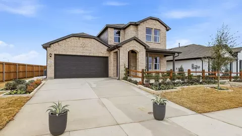 400 Sunday Silence Way, Granbury, TX 76049