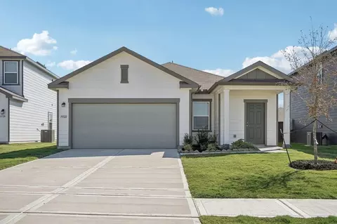 12813 Amber Grass Dr, Buda, TX 78610