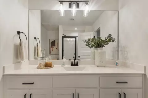 Bath - Undisclosed, Broken Arrow, OK 74012 photo 3 of 6