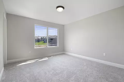 Bedroom - Everglades Dr, Ashland, MO 65010 photo 2 of 7