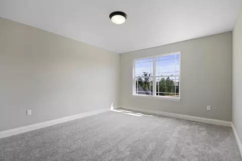 Bedroom - Everglades Dr, Ashland, MO 65010 photo 4 of 7