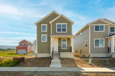 1557 S 920 W, Clearfield, UT 84015
