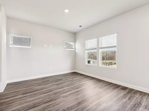 Living - 2320 Snapdragon Ct, Stanley, NC 28164 photo 3 of 6