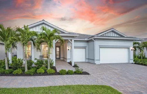 5031 Golden Shore Ct, Lakewood Ranch, FL 34211