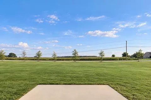 Exterior - 136 Labrador Ln, Harvest, AL 35749 photo 3 of 4