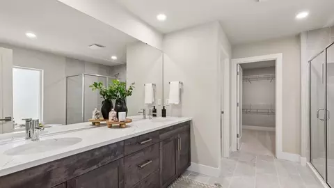 Bath - 9202 NE 186th Pl, Bothell, WA 98011 photo 3 of 9
