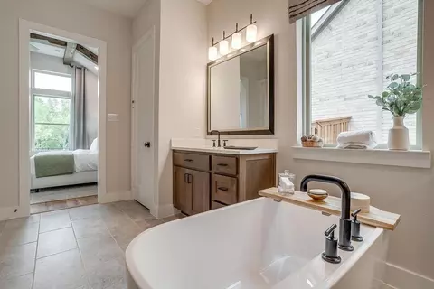 Bath - 2100 Baxter Rd, Celina, TX 75009 photo 6 of 23