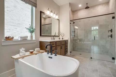 Bath - 2100 Baxter Rd, Celina, TX 75009 photo 5 of 23