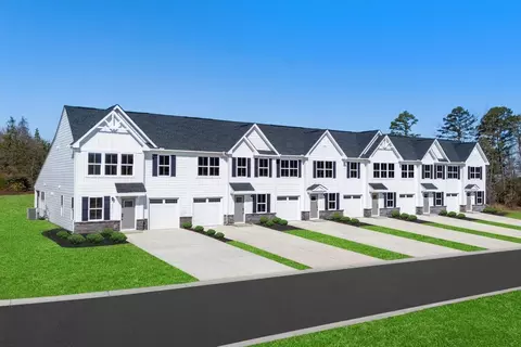 Exterior - 893 Alaska Dr, Myrtle Beach, SC 29579 photo 2 of 4