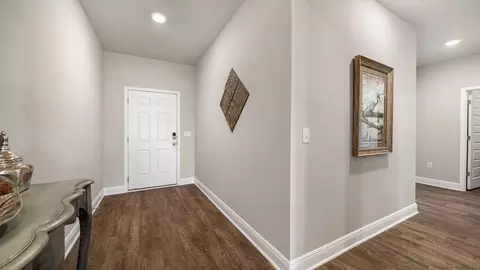 Entry Way - 2382 Hamilton Ridge Dr E, Mobile, AL 36695 photo 1 of 2