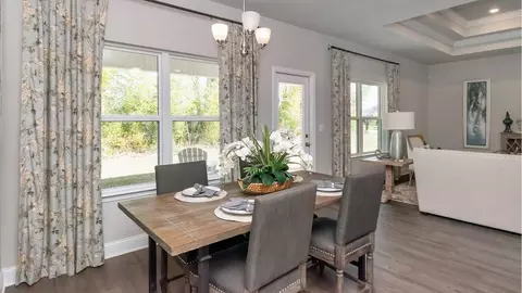 Dining - 2382 Hamilton Ridge Dr E, Mobile, AL 36695 photo 3 of 3