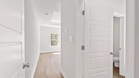 Entry Way - 2382 Hamilton Ridge Dr E, Mobile, AL 36695 photo 2 of 2