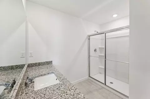 Bath - 4800 Toho Shores Dr, Saint Cloud, FL 34772 photo 1 of 3