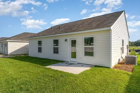 Exterior - 433 Glacier Way, Conway, SC 29526 photo 3 of 17