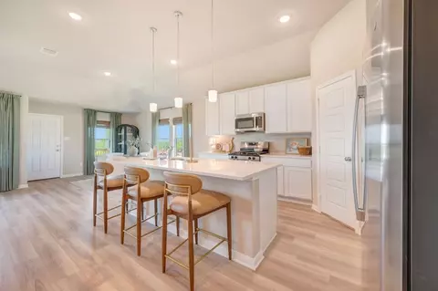 Kitchen - 23551 Mathis Rd, Elmendorf, TX 78112 photo 1 of 2