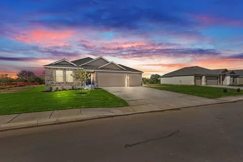 Exterior - 23551 Mathis Rd, Elmendorf, TX 78112 photo 12 of 12