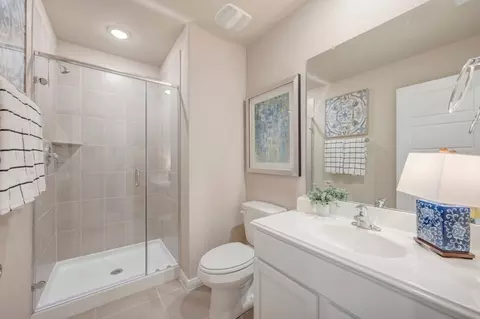 Bath - 23551 Mathis Rd, Elmendorf, TX 78112 photo 4 of 4
