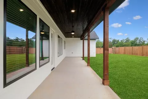 5616 Marigold Mile Dr, Magnolia, TX 77354