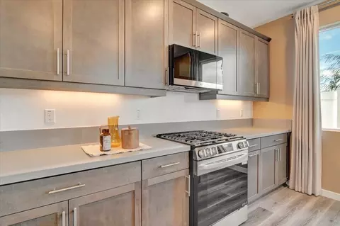 Kitchen - 1721 Autumn Sage Pl, Lompoc, CA 93436 photo 6 of 8