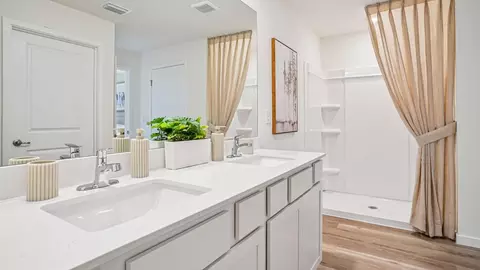 Bath - 3070 NE 20th Ter, Ocala, FL 34470 photo 2 of 5
