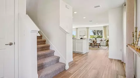 Entry Way - 3070 NE 20th Ter, Ocala, FL 34470 photo 1 of 5