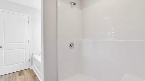 Bath - 655 Chipola Cir, Rehobeth, AL 36301 photo 1 of 7