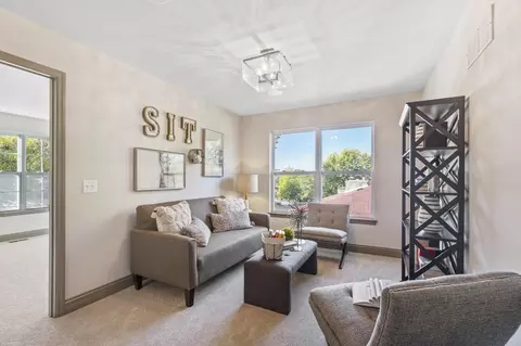 Living - 236 Randlin Dr, O'fallon, MO 63367 photo 5 of 9