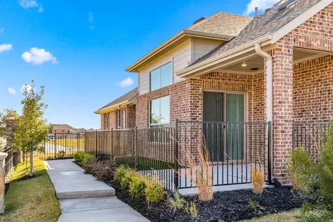 8322 Cottonwood Creek Trl, Rowlett, TX 75089