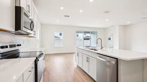 Kitchen - 10370 Tucker Rd, Weeki Wachee, FL 34613 photo 3 of 7