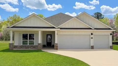 Oakwood Drive, Hattiesburg, MS 39401