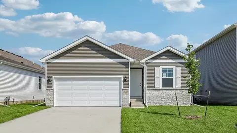 5641 153rd St, Urbandale, IA 50323