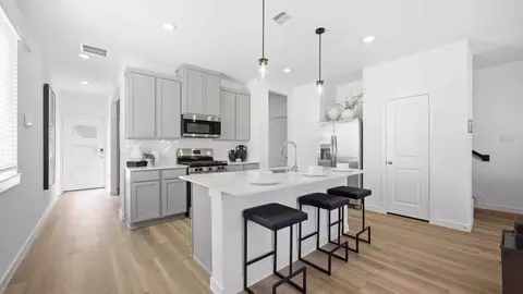 1209 Mansfield Grove Ln, Houston, TX 77091