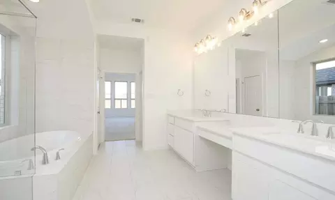 Bath - 920 Shooting Star Dr, Prosper, TX 75078 photo 4 of 4