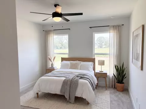 Bedroom - 5906 Luckenbach Ln, Crestview, FL 32539 photo 1 of 3