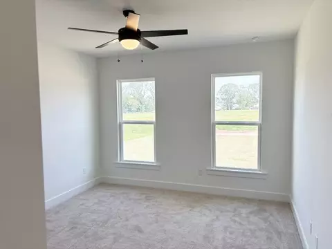 Bedroom - 5906 Luckenbach Ln, Crestview, FL 32539 photo 2 of 4