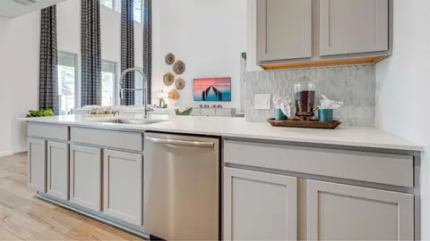 Kitchen - 15028 Goujon Gates Dr, Conroe, TX 77302 photo 6 of 10