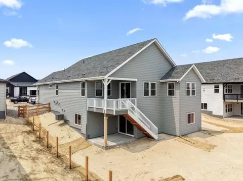 Exterior - 703 Pershing Pt, Elizabeth, CO 80107 photo 6 of 8