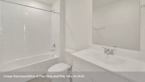Bath - 430 Denali Dr, Kyle, TX 78640 photo 5 of 9