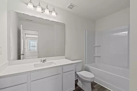 Bath - 1217 James St, Howe, TX 75459 photo 1 of 1